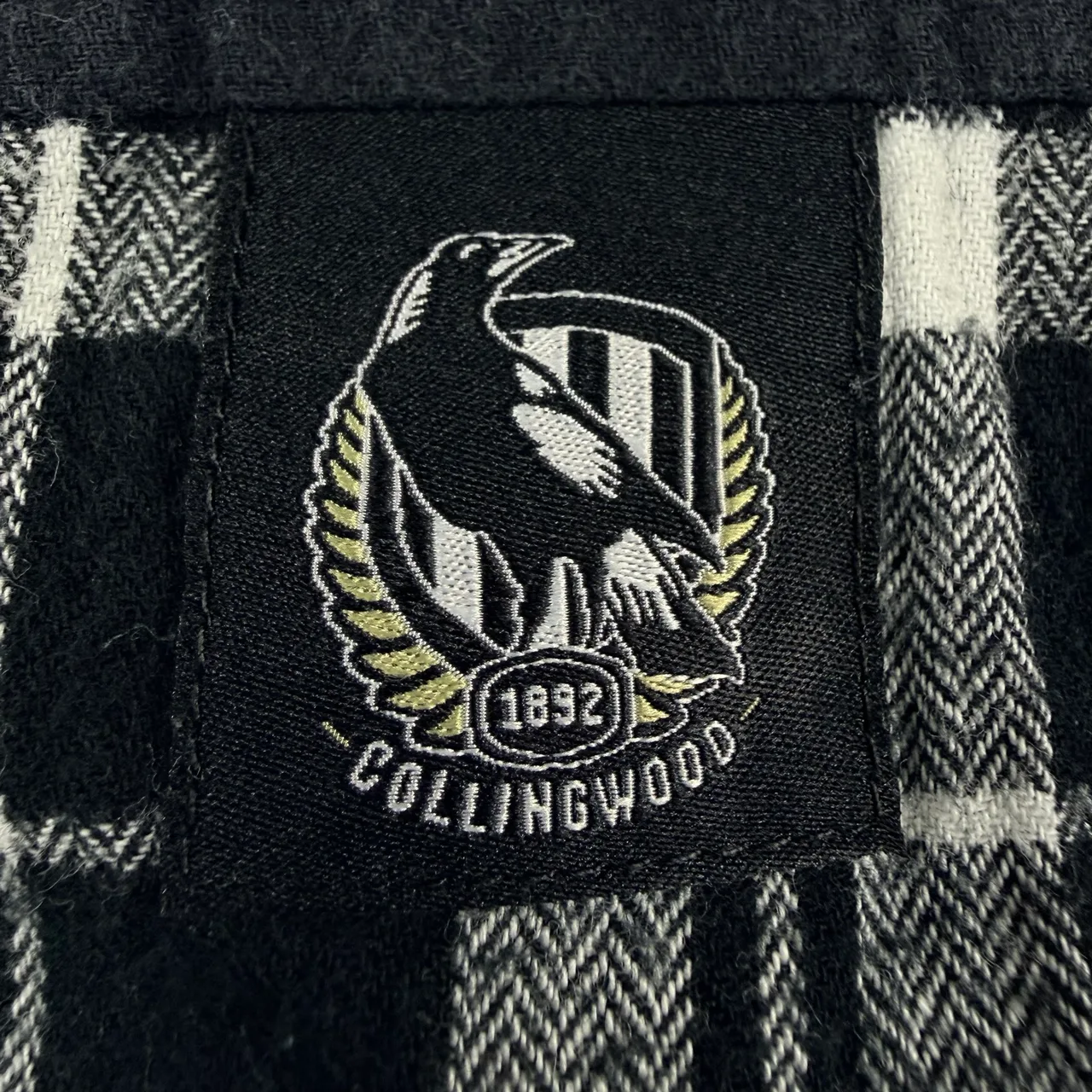 Official AFL Collingwood Magpies Flannel Shirt Mens XL Black White Plaid Long Sl — photo 11