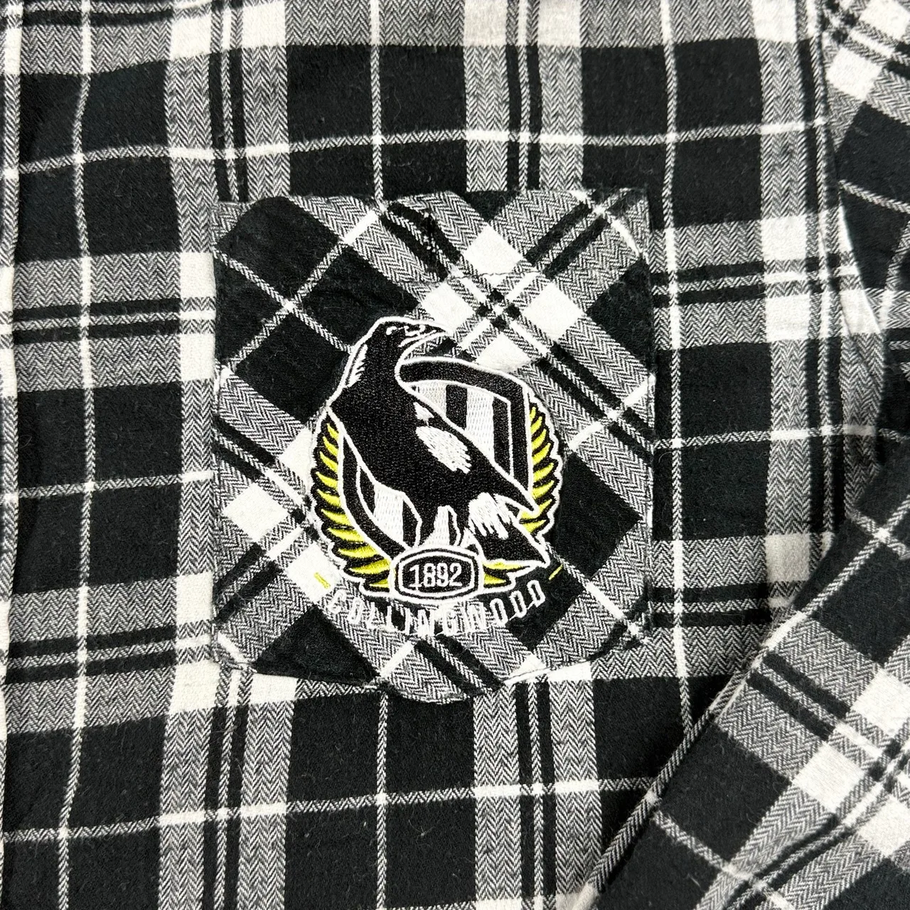 Official AFL Collingwood Magpies Flannel Shirt Mens XL Black White Plaid Long Sl — photo 4