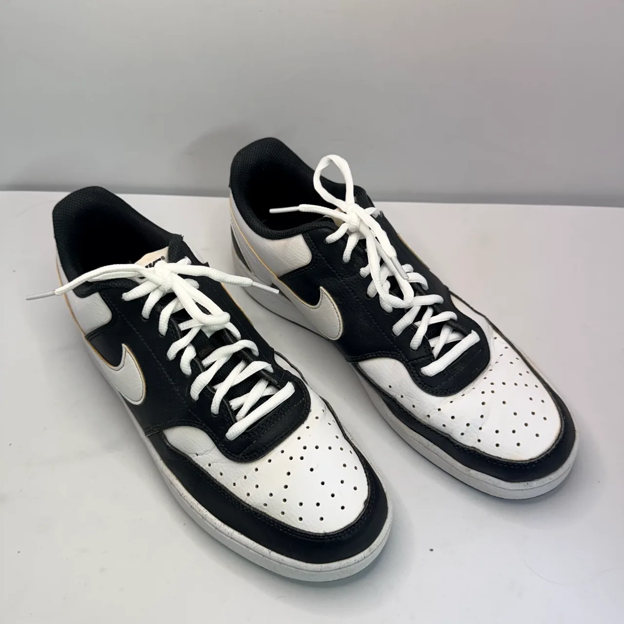 Nike Court Vision Low Sneakers Mens US 10 Black White Leather Casual Shoes — photo 8
