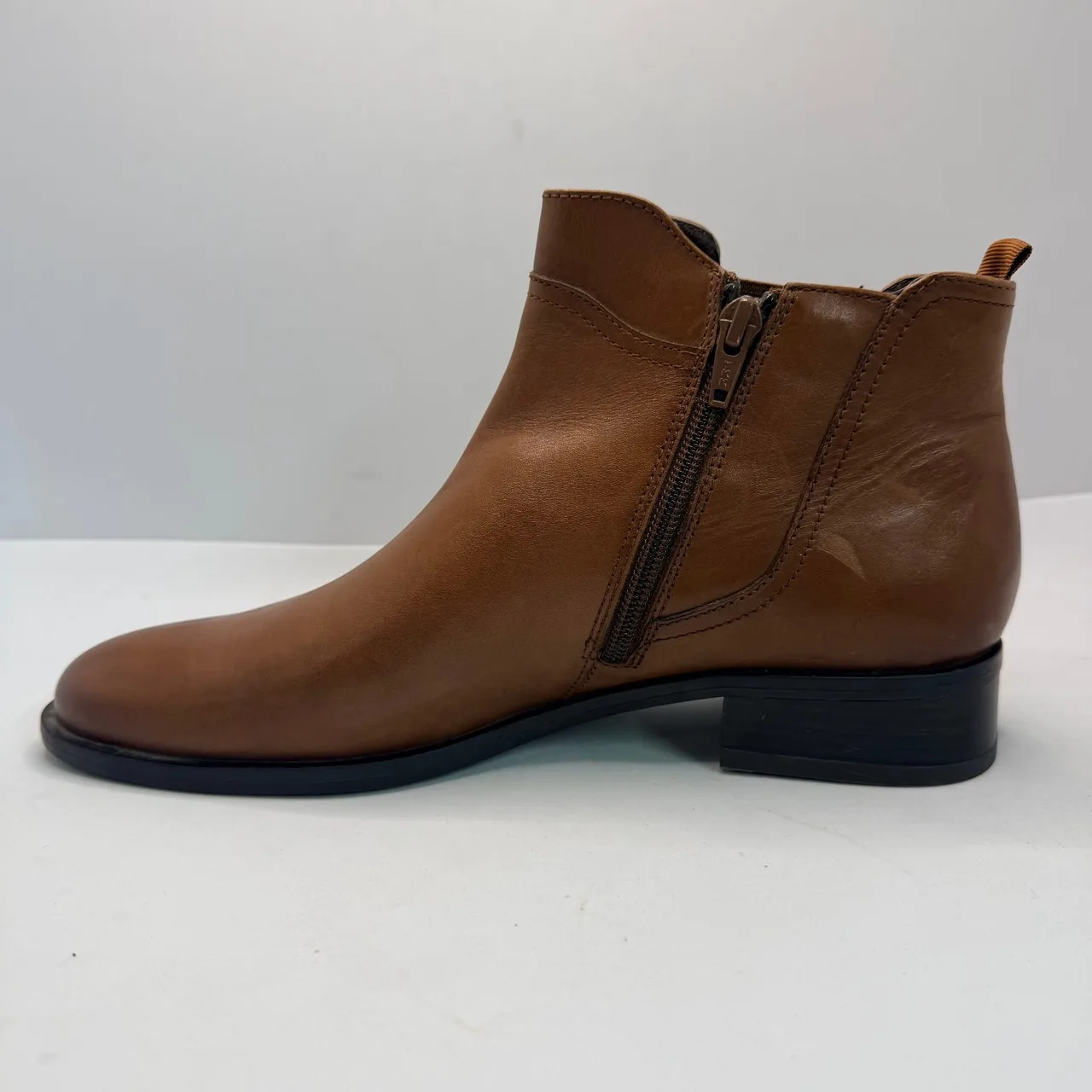 Sandler Jericho Womens Tan Leather Chelsea Boots Size 41 Side Zip Elastic Gusset — photo 3