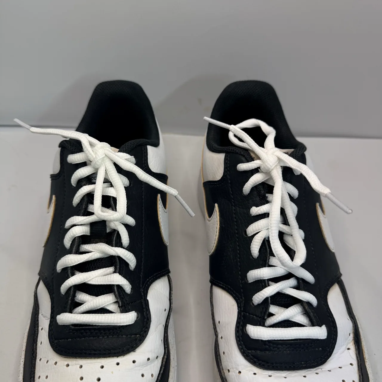 Nike Court Vision Low Sneakers Mens US 10 Black White Leather Casual Shoes — photo 10
