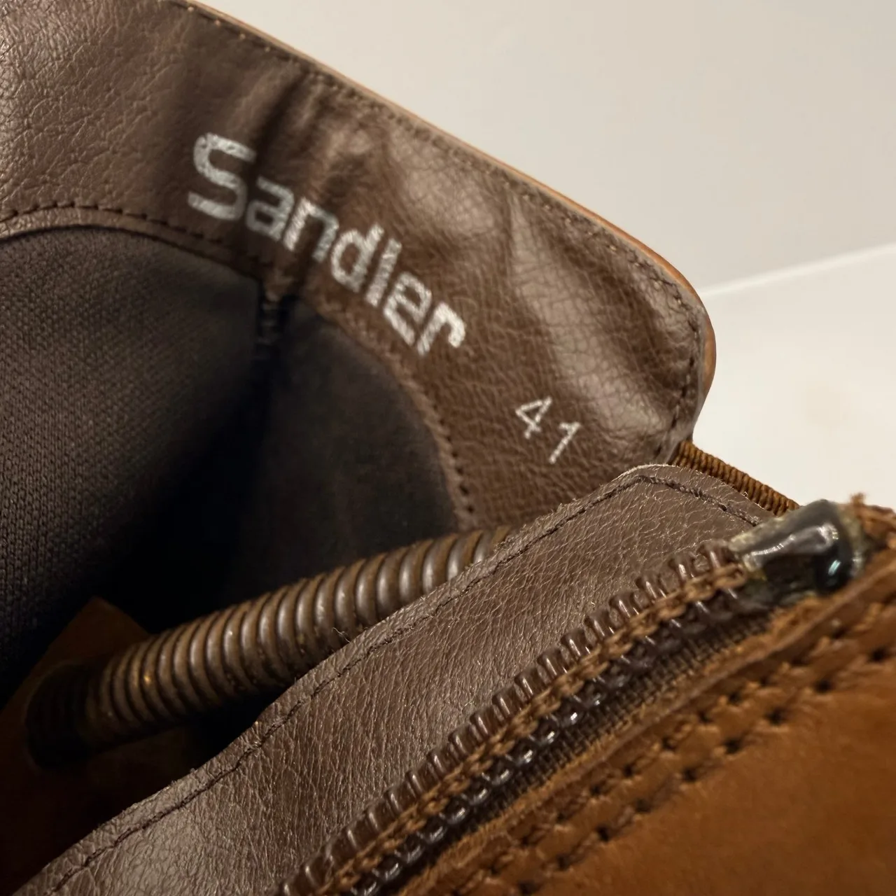 Sandler Jericho Womens Tan Leather Chelsea Boots Size 41 Side Zip Elastic Gusset — photo 5