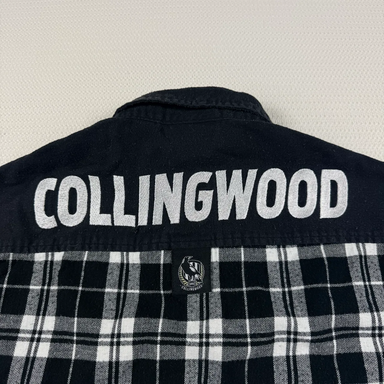 Official AFL Collingwood Magpies Flannel Shirt Mens XL Black White Plaid Long Sl — photo 6