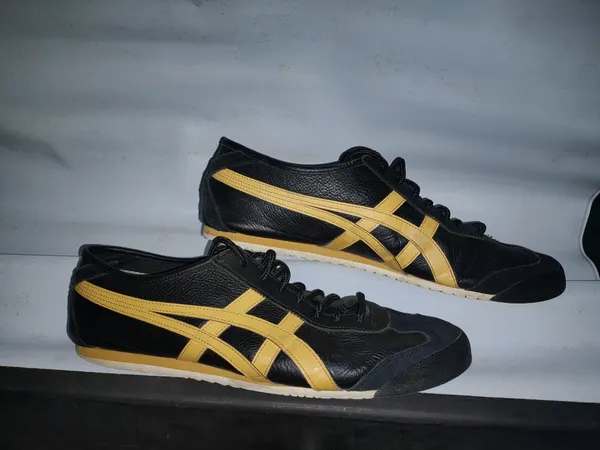 Onitsuka Tiger Mexico 66 size 10