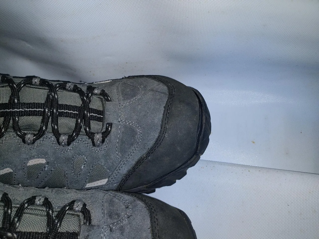 Cederberg Waterproof Hiking Shoes", "Vibram Sole", — photo 3