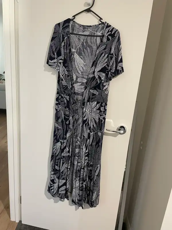 Beach Cover-up Dress Navy/White Lead Print Size 14/16