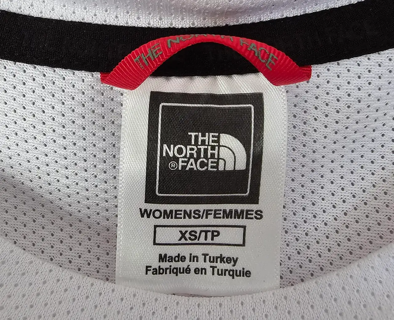 The North Face White Mesh Cropped Active T-Shirt. XS – photo 2