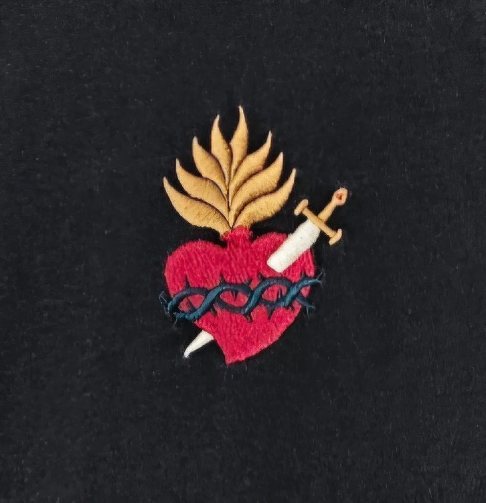 Dangerfield Sacred Heart Embroidered Mock-Neck Baby Tee size 10 – photo 3