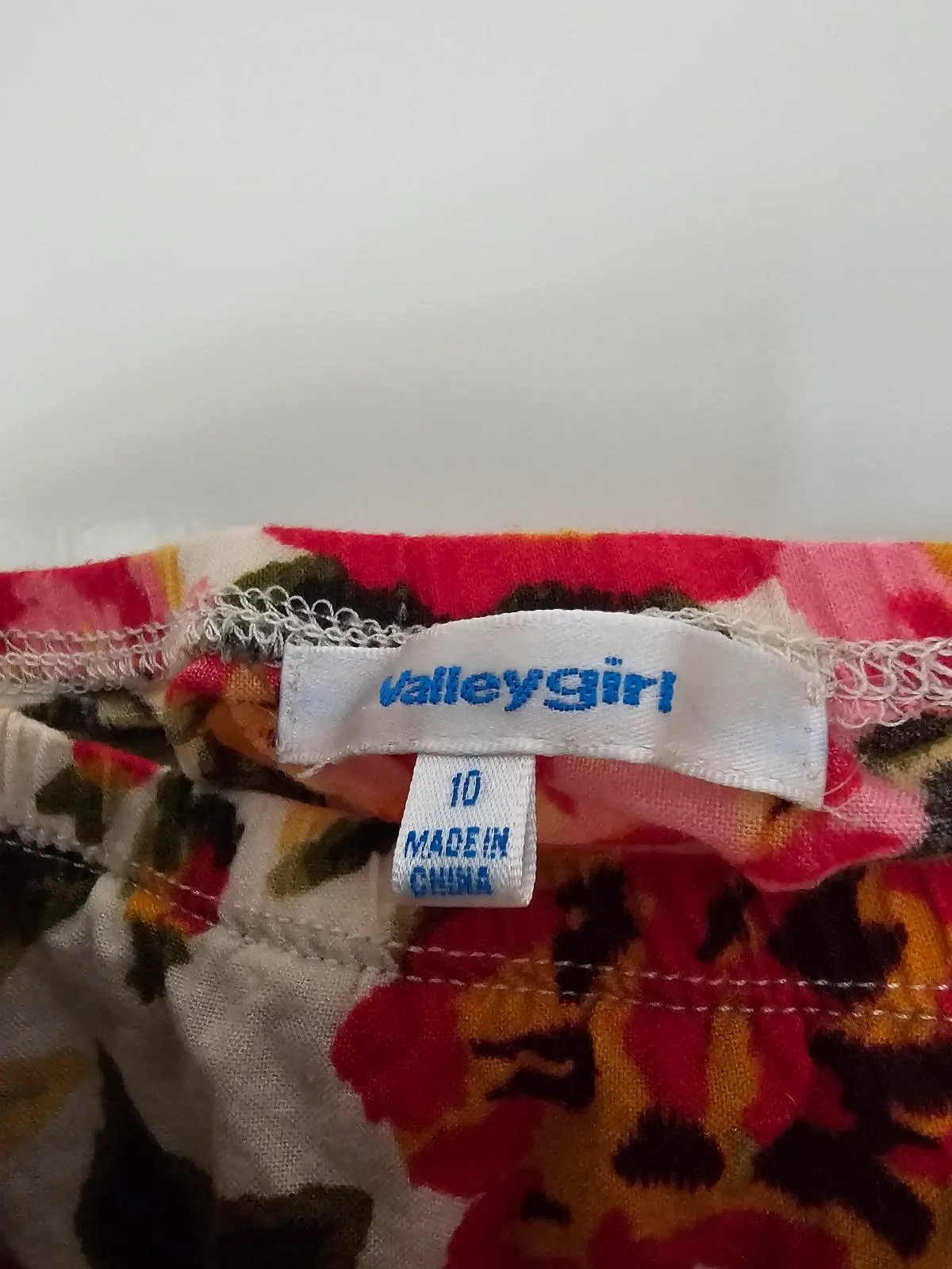 Floral camisole playsuit (or romper) from the brand Valleygirl. Size 10. — photo 4