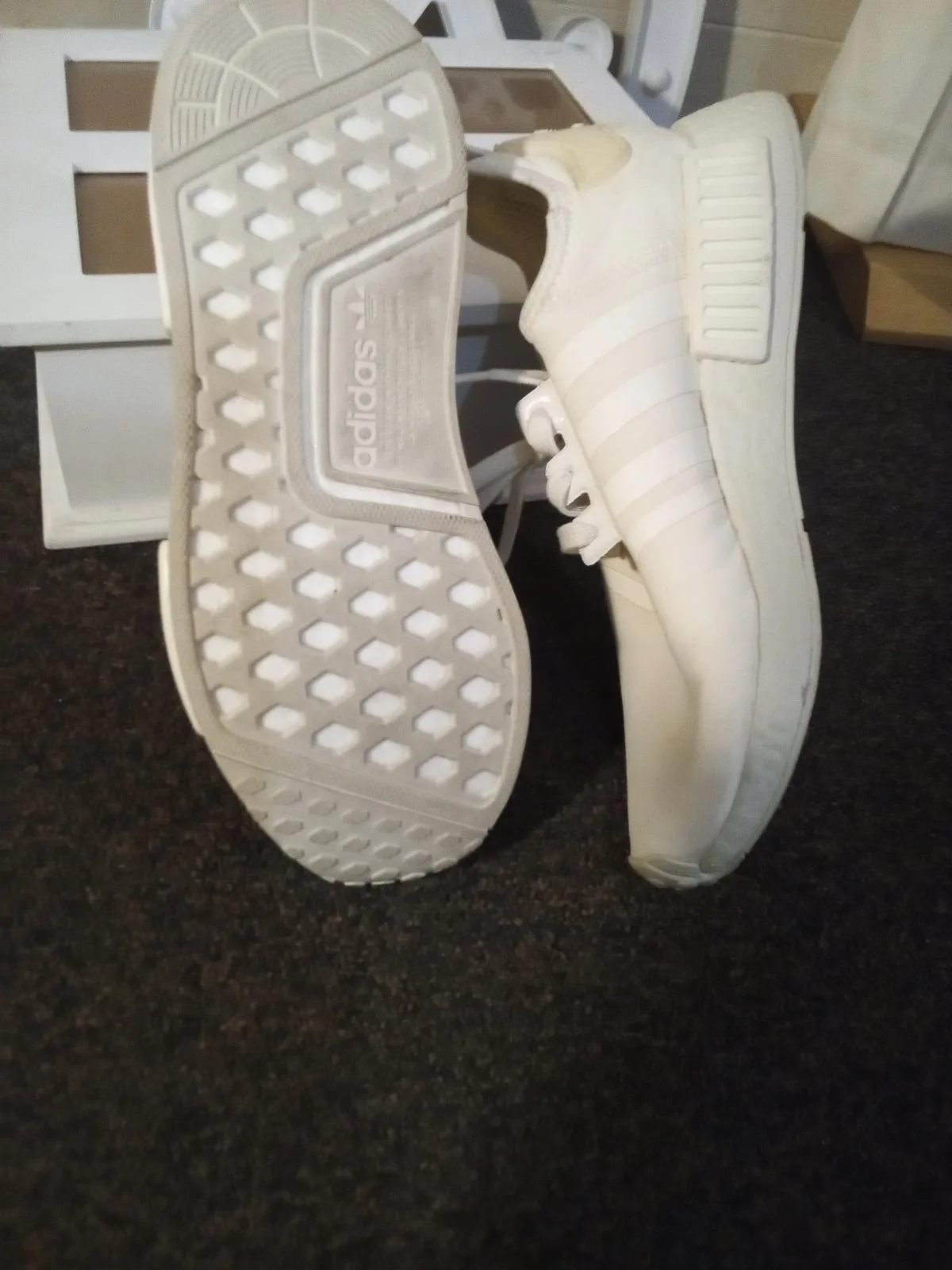 Adidas NMD r1 sneakers size9 AS NEW – photo 11