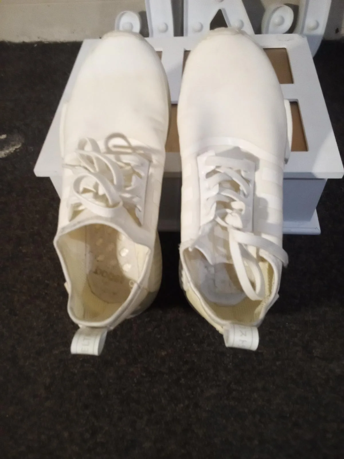 Adidas NMD r1 sneakers size9 AS NEW – photo 3