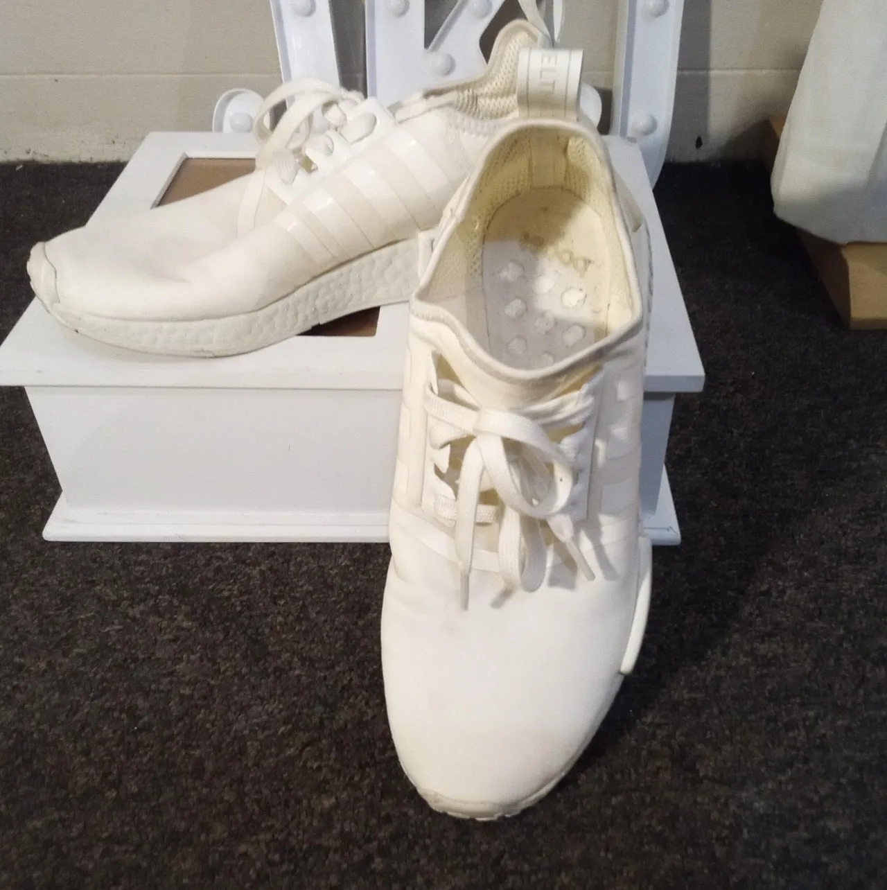 Adidas NMD r1 sneakers size9 AS NEW – photo 2