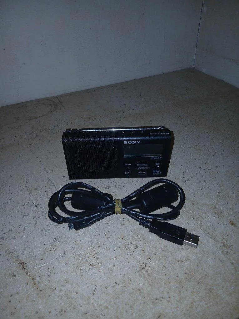 2 x sony digital radios – photo 2