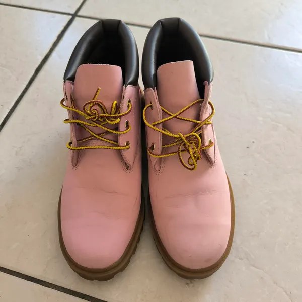 Pink boots with yellow laces size US 8