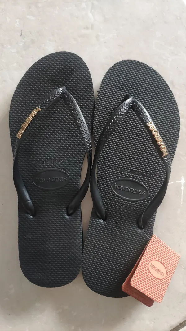 Gold Logo Havaianas slim strap flipflops