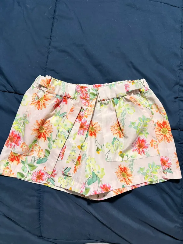 Girls floral shorts