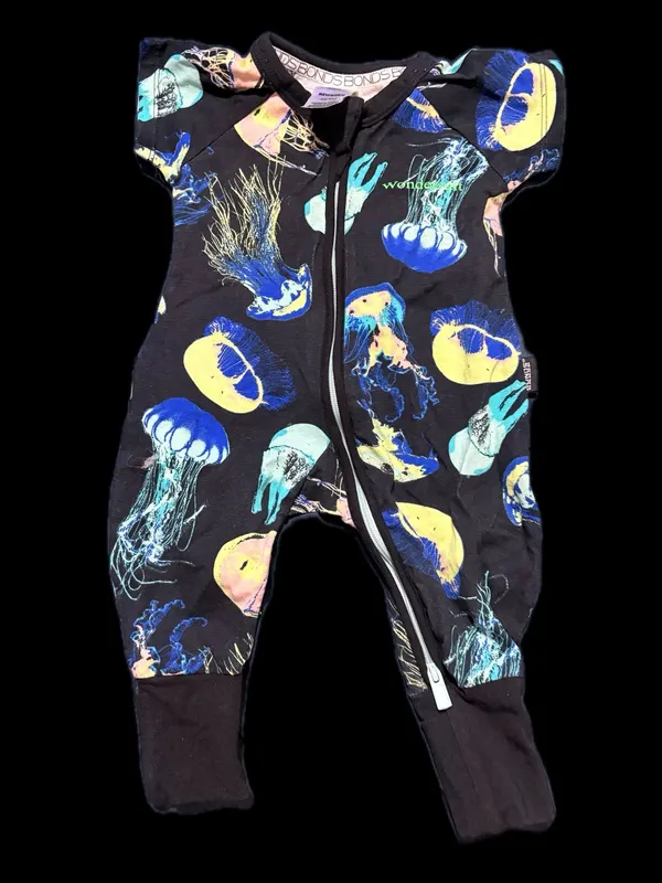 Bonds short sleeve long leg zippy