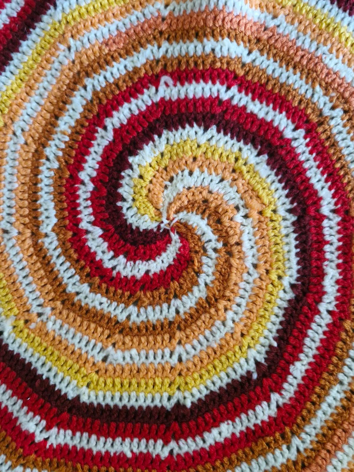 Hand crocheted circular rug – photo 2
