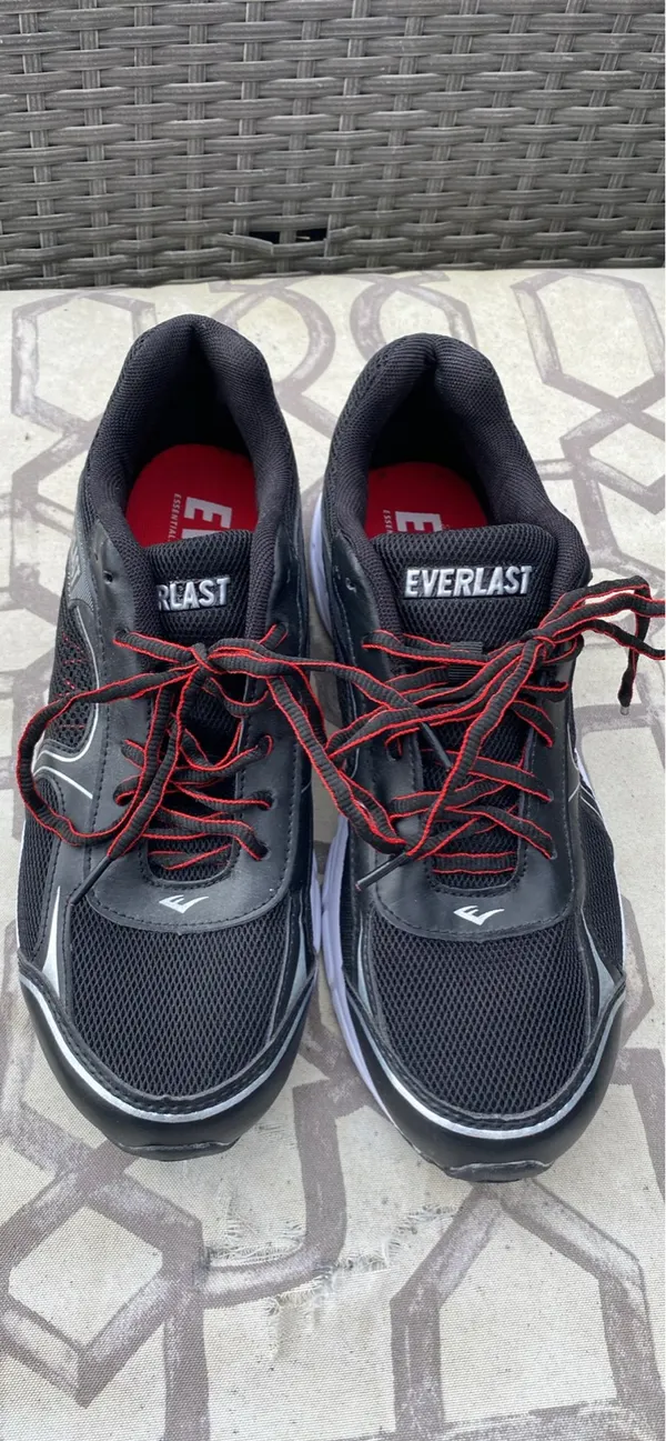 Everlast Boxing Runners men’s size 8 New Unused