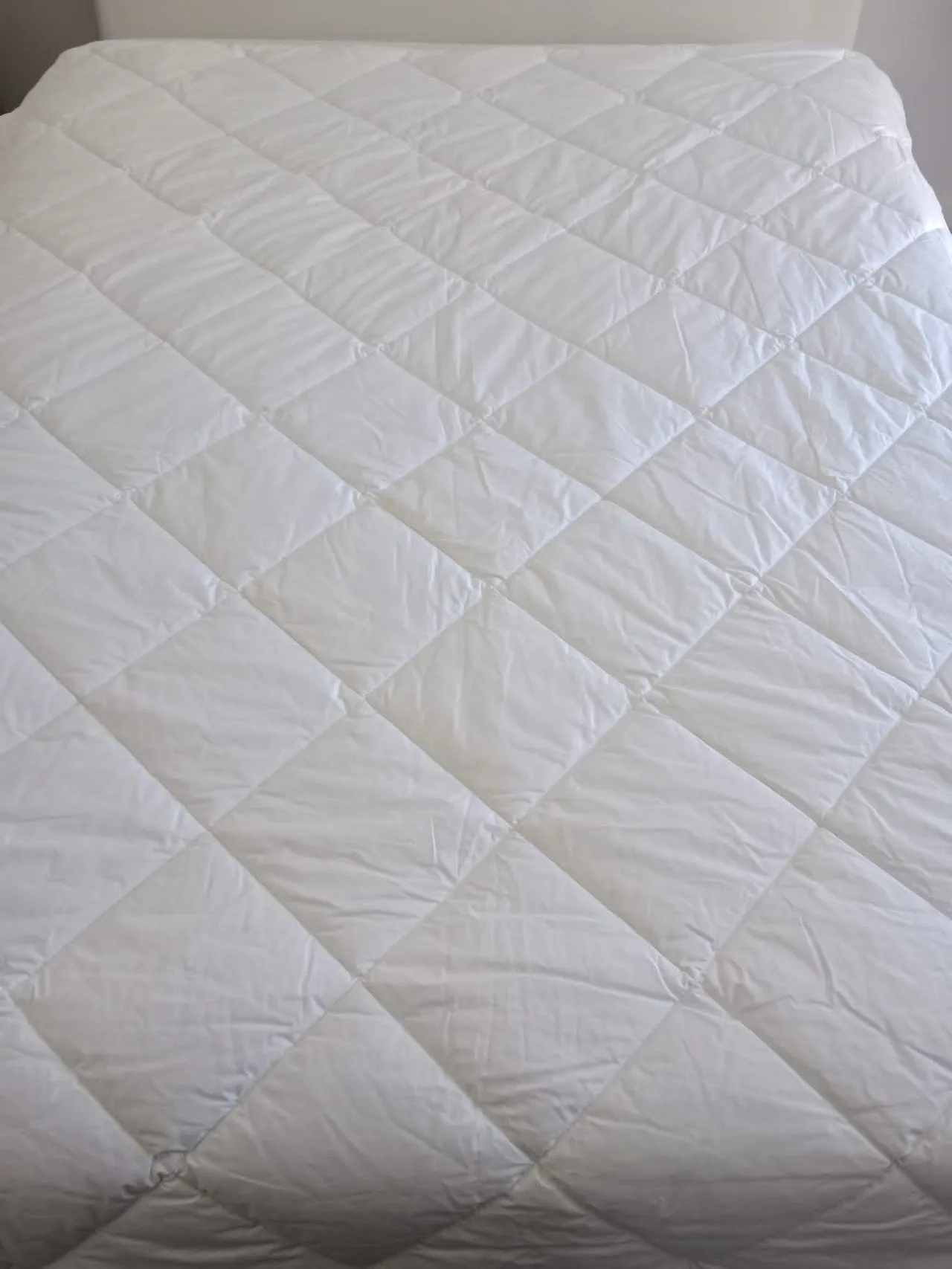 DB Quilt set: Sheridan DB Quilt, x2 pillow covers. DB Quilt, x2 Pillows — photo 10