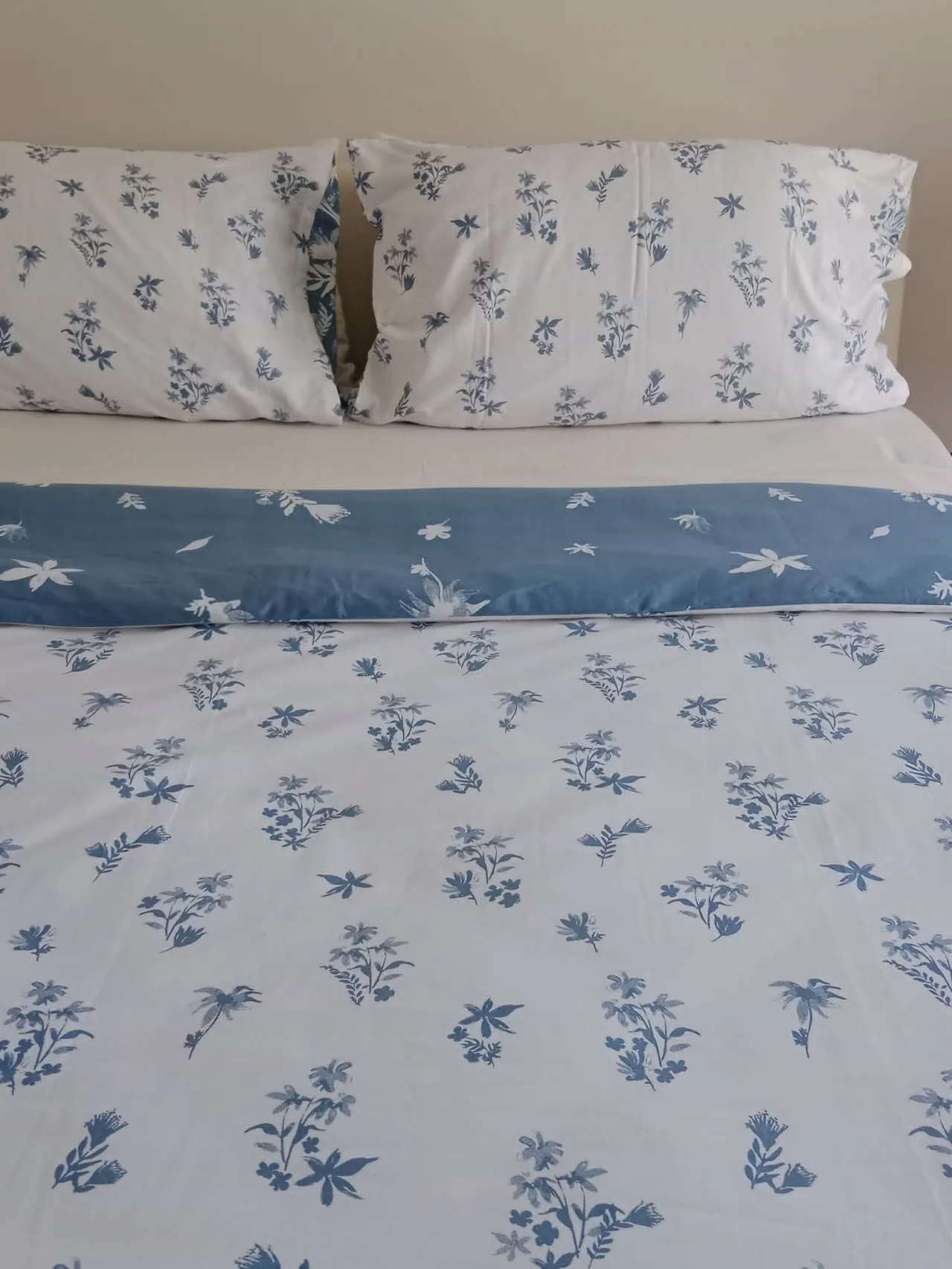 DB Quilt set: Sheridan DB Quilt, x2 pillow covers. DB Quilt, x2 Pillows — photo 5