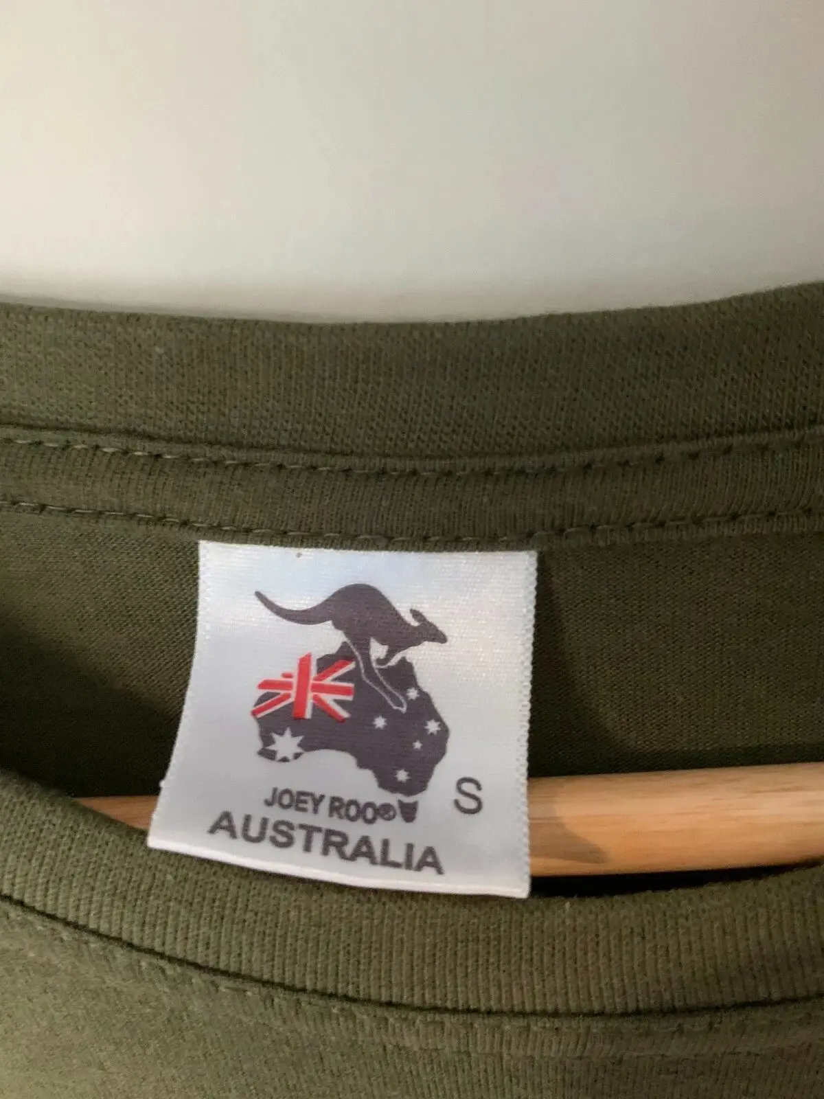 Australia War Memorial Sz S Unisex Army Green T-Shirt – photo 3