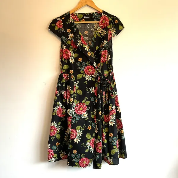 Revival Dangerfield Black Floral Wrap Dress Vintage Retro Cap Dahlia Sz 10