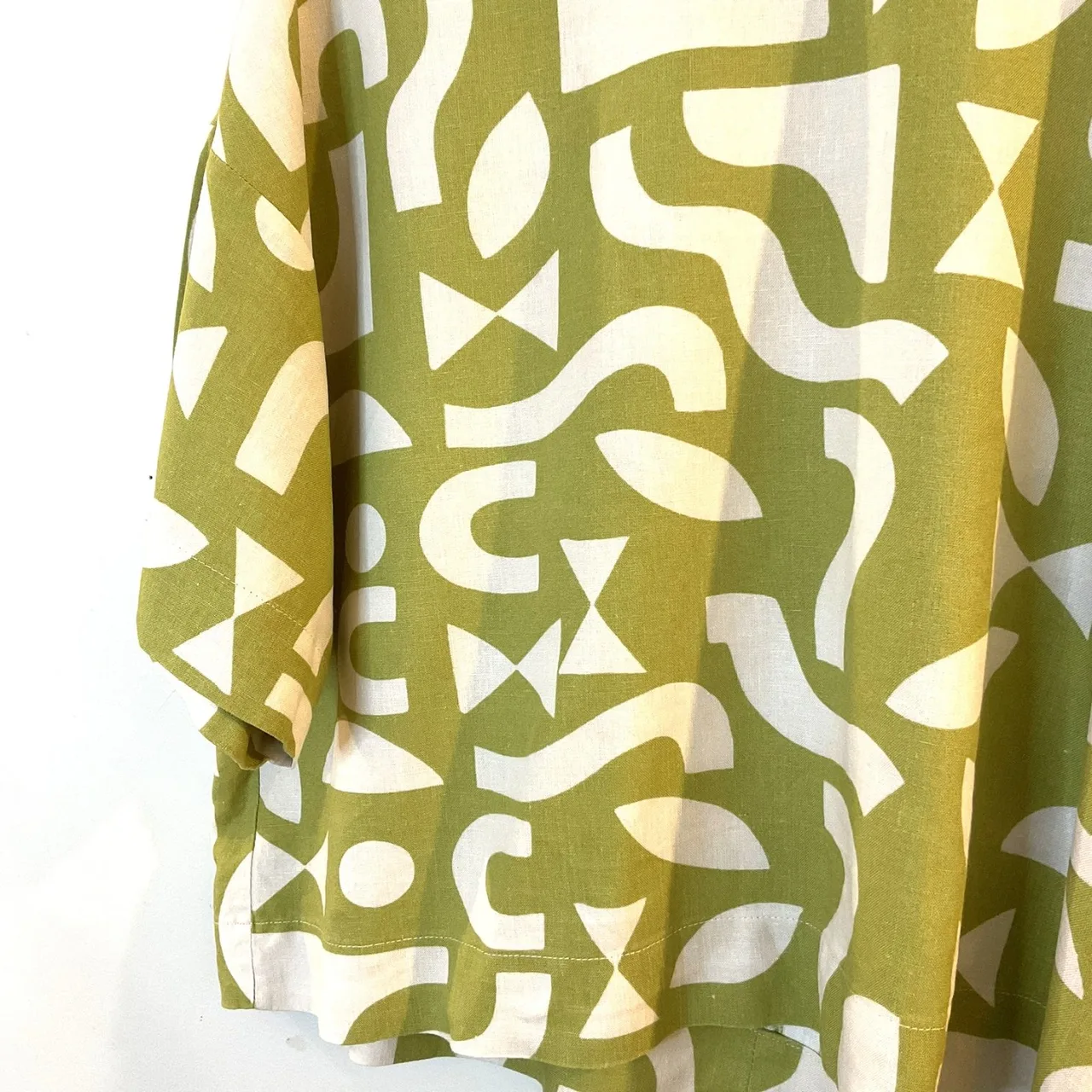 SPORTSGIRL Linen Blend Top Green White Abstract Pattern Cropped Boxy Shirt Size — photo 2