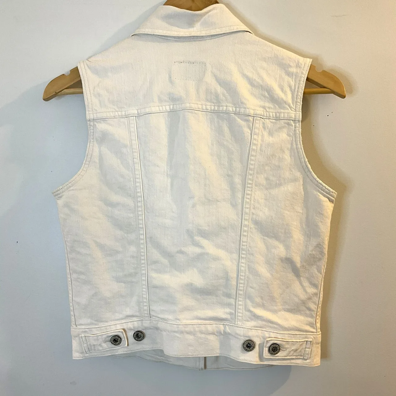 Levi's Shrunken Vtg Style '90s White Denim Cropped Cotton Trucker Vest Size M — photo 4