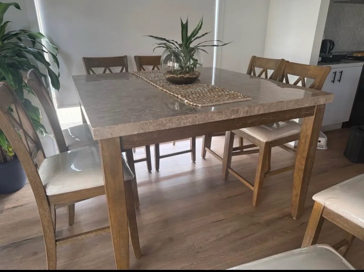 8 Seater Marvle Dining Table — photo 3