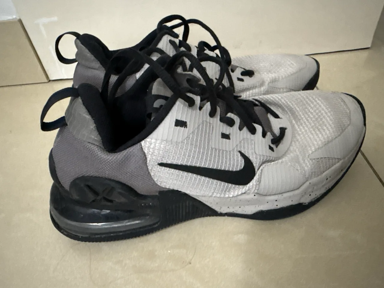 Shoes sizes 6,7,8,9 very good conditions, price for each, loafer $20 size 10 — photo 7