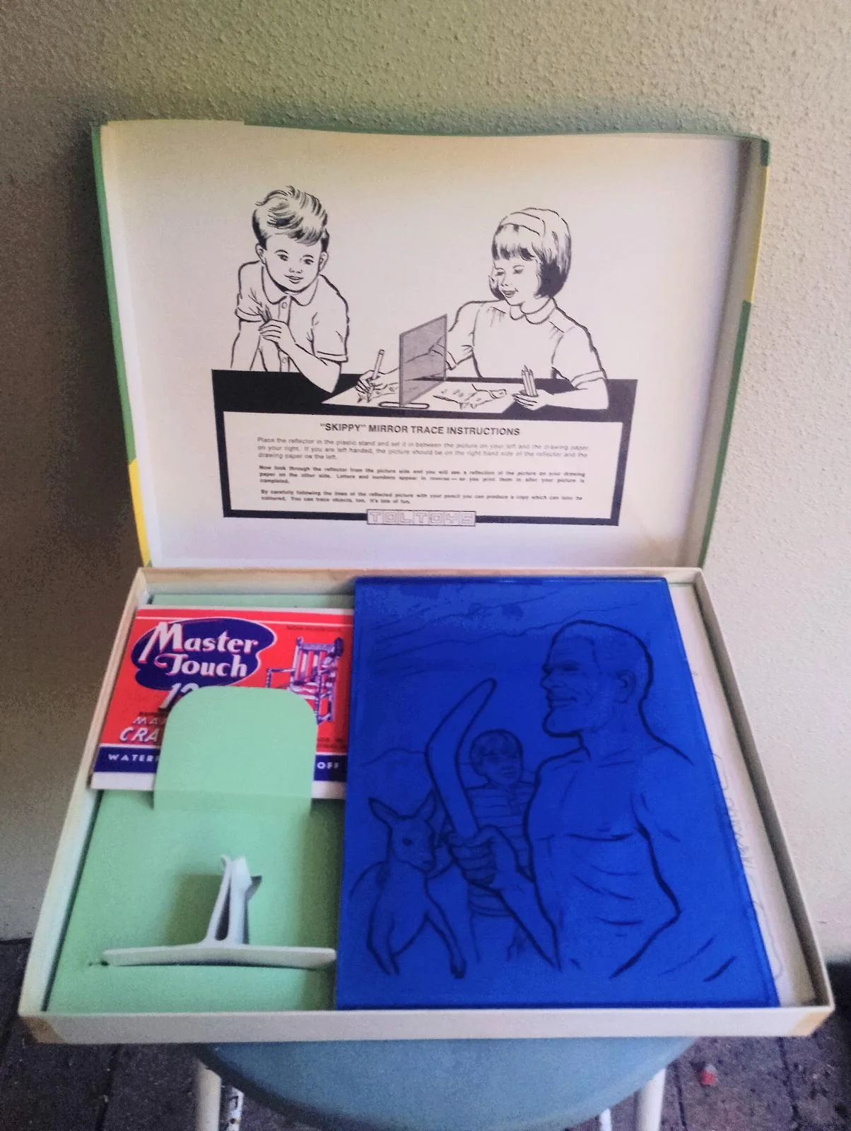Skippy Mirror Trace Magic Drawing Set 1972 — photo 2