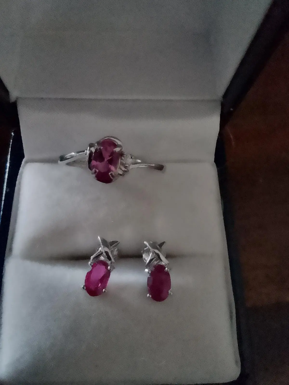 Sterling Silver ruby ring and matching earrings – photo 6
