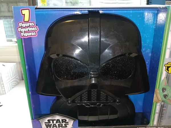 Disney Star Wars Doorables Darth Vader Case Set Series 1 – Includes 7 Figures