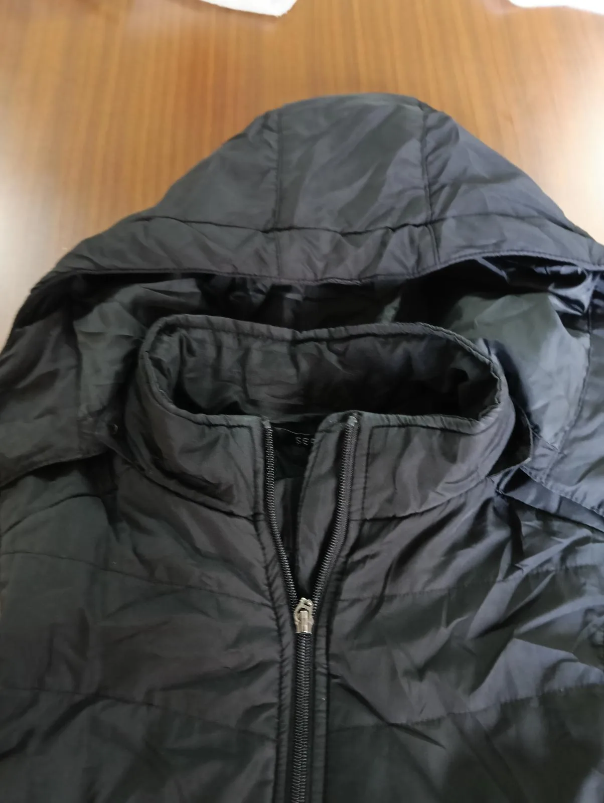 SERRA Women’s Black Hooded Puffer Vest Size M Sleeveless Full Zip Pockets – photo 7
