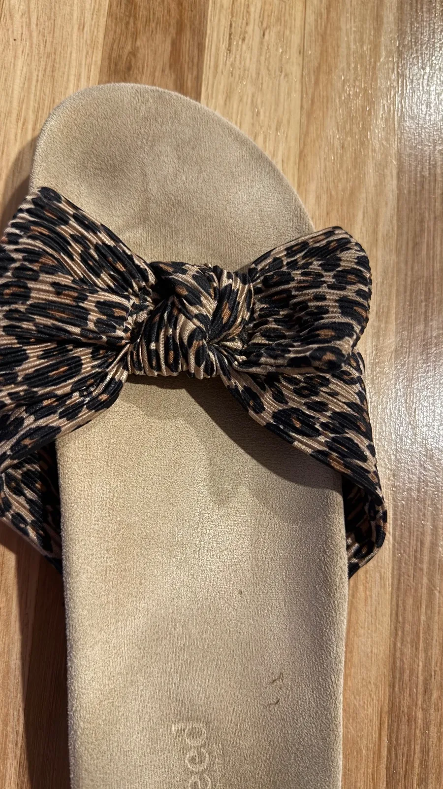 Seed slides, bow detail , size 40 – photo 3