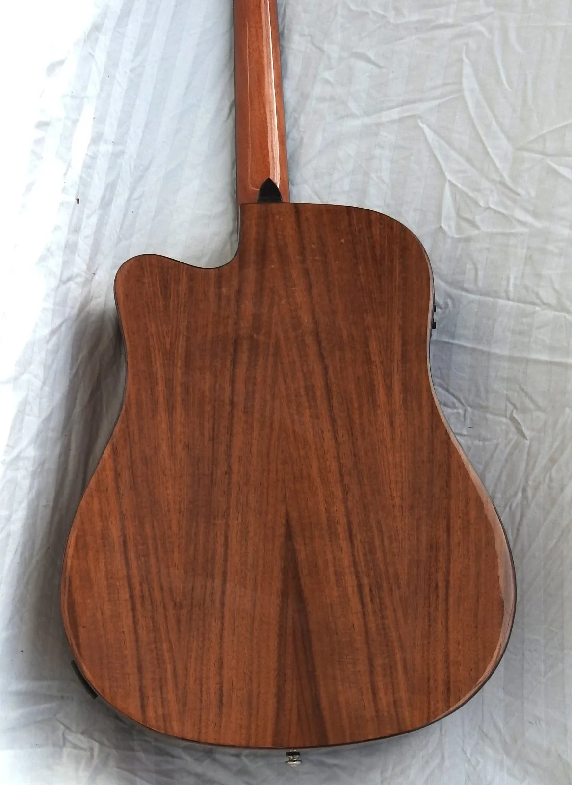 Ranch Full Size Acc/Elec Guitar Gloss Blackburst figured Mahogany – photo 6
