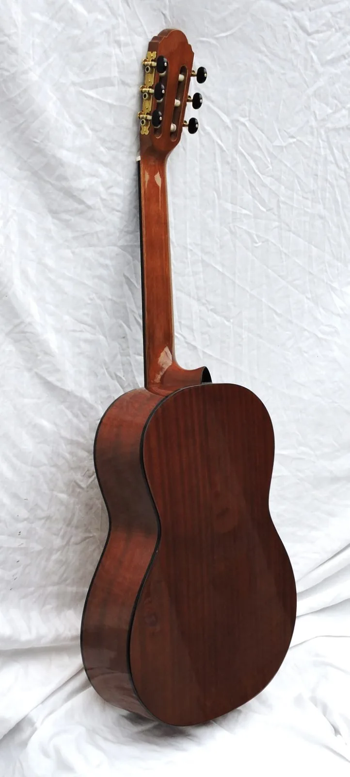Martinez G-Series Full Size Gloss Classical Guitar with Tuner – photo 6