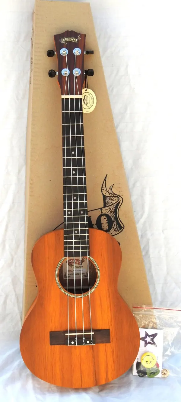 Mojo MTU-JTK60 Tenor Ukulele Natural Wood