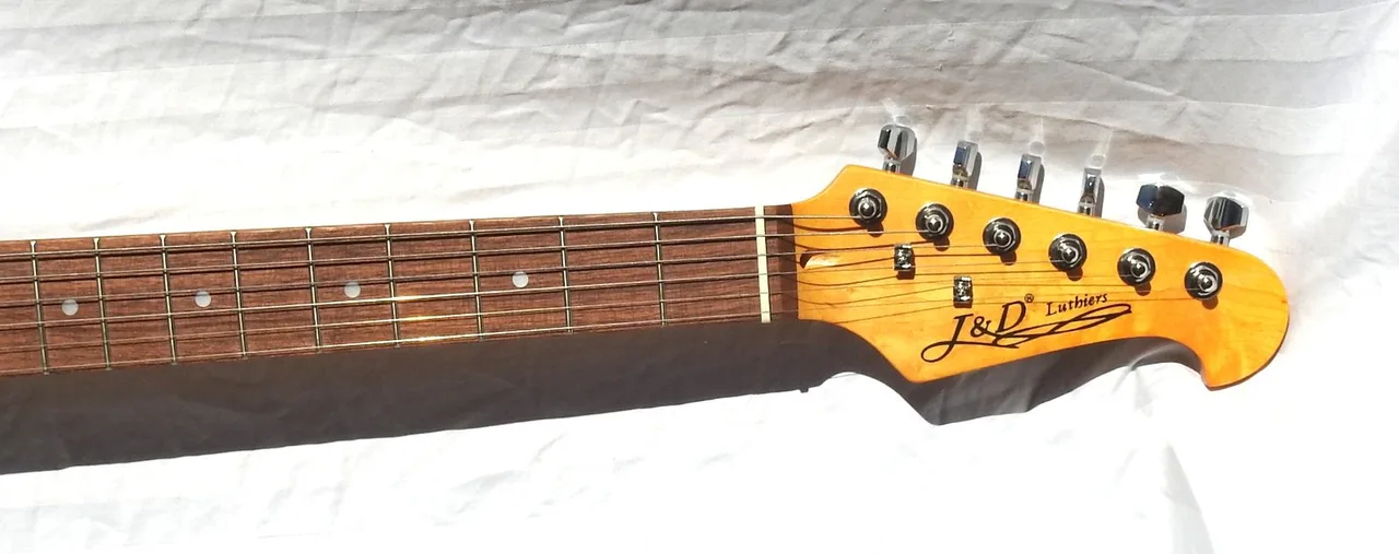 J&D Luthiers Traditional ST-Style Electric Guitar (Surf Green) – photo 3