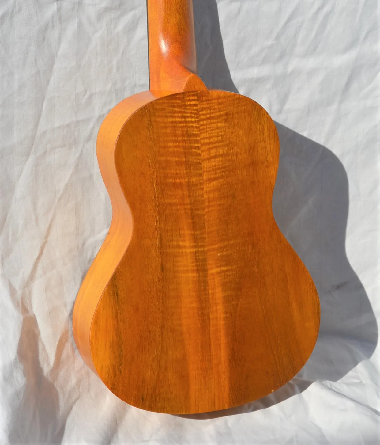 Mojo Concert Ukulele Spruce Top and Acacia Back & Sides – photo 4