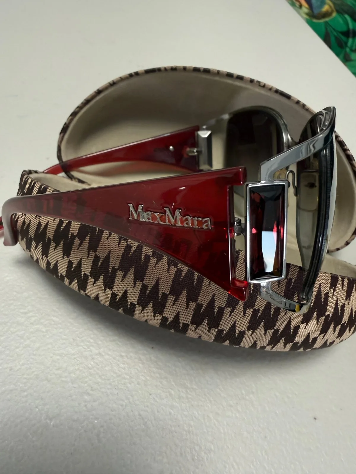 Sunglasses — photo 3