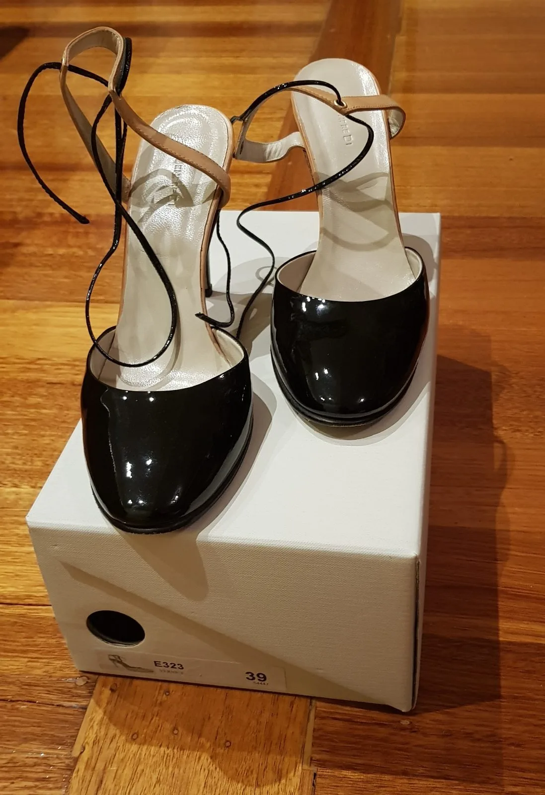 collection of ladies shoes — photo 5