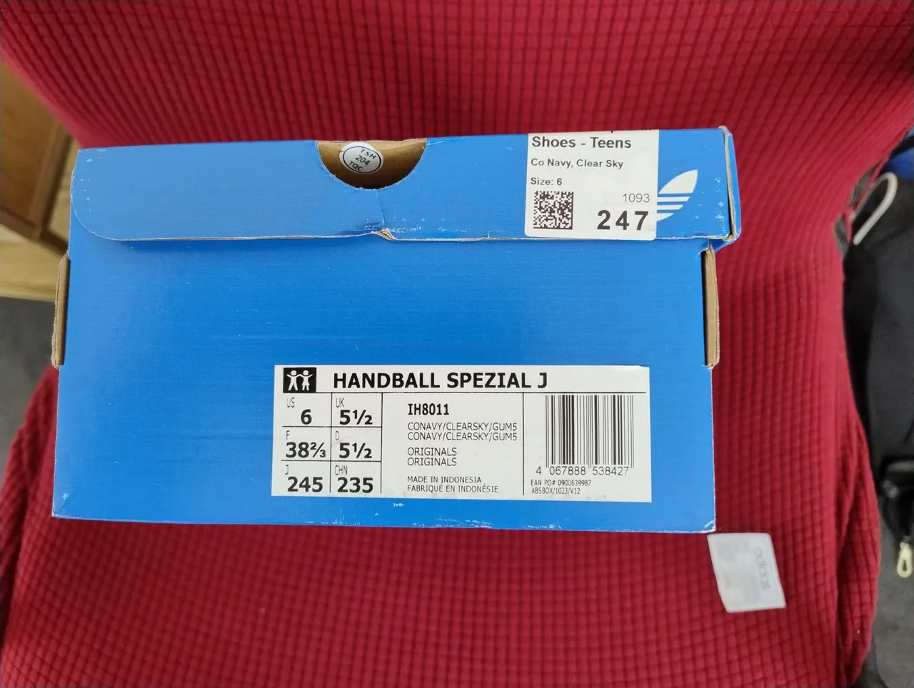 BRAND NEW in original box with receipt Adidas Handball Spezial — photo 5