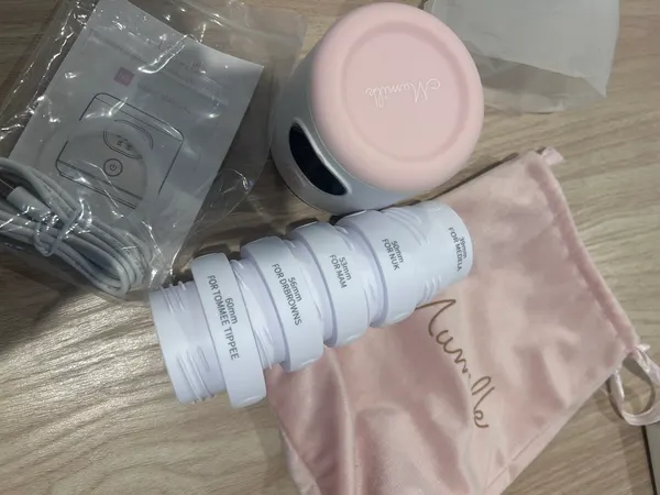 Mumilk portable bottle warmer, milk collectors & accessories