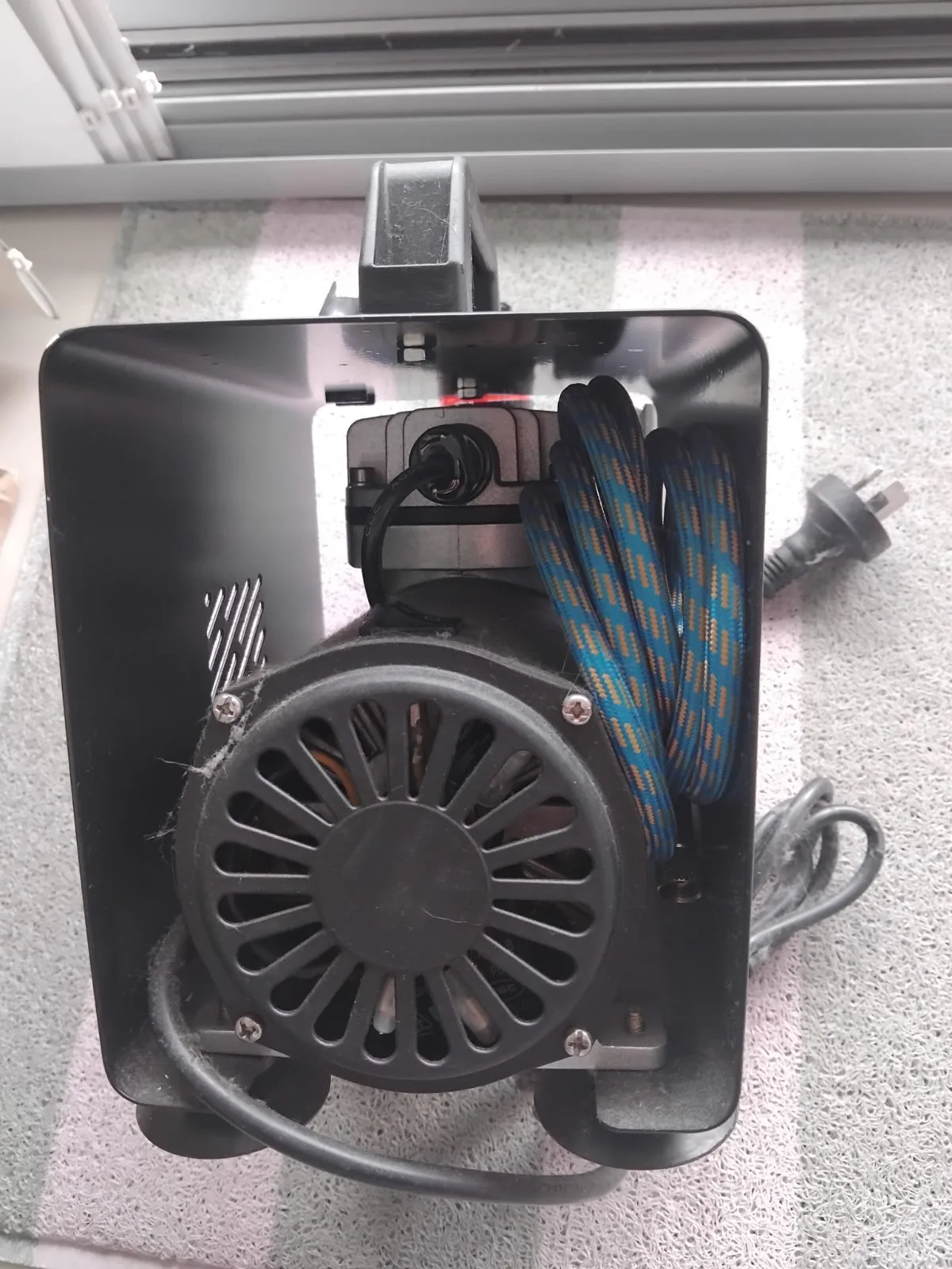 Hseng airbrush compressor — photo 3