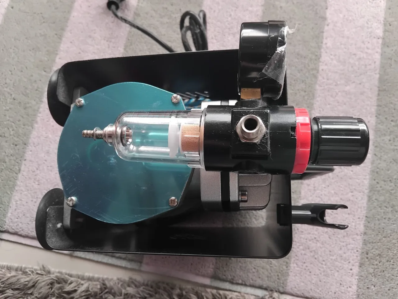 Hseng airbrush compressor — photo 2