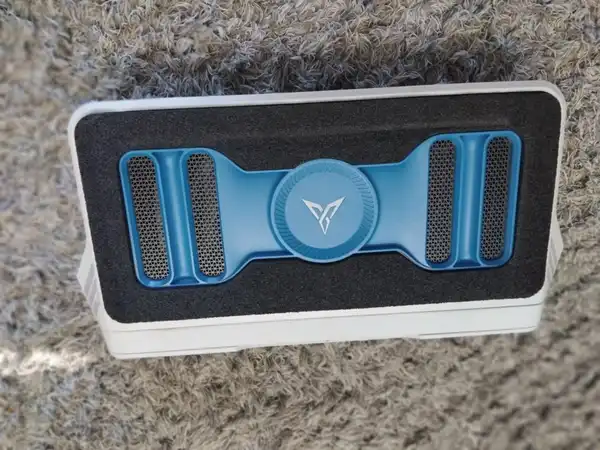 Laptop cooling pad