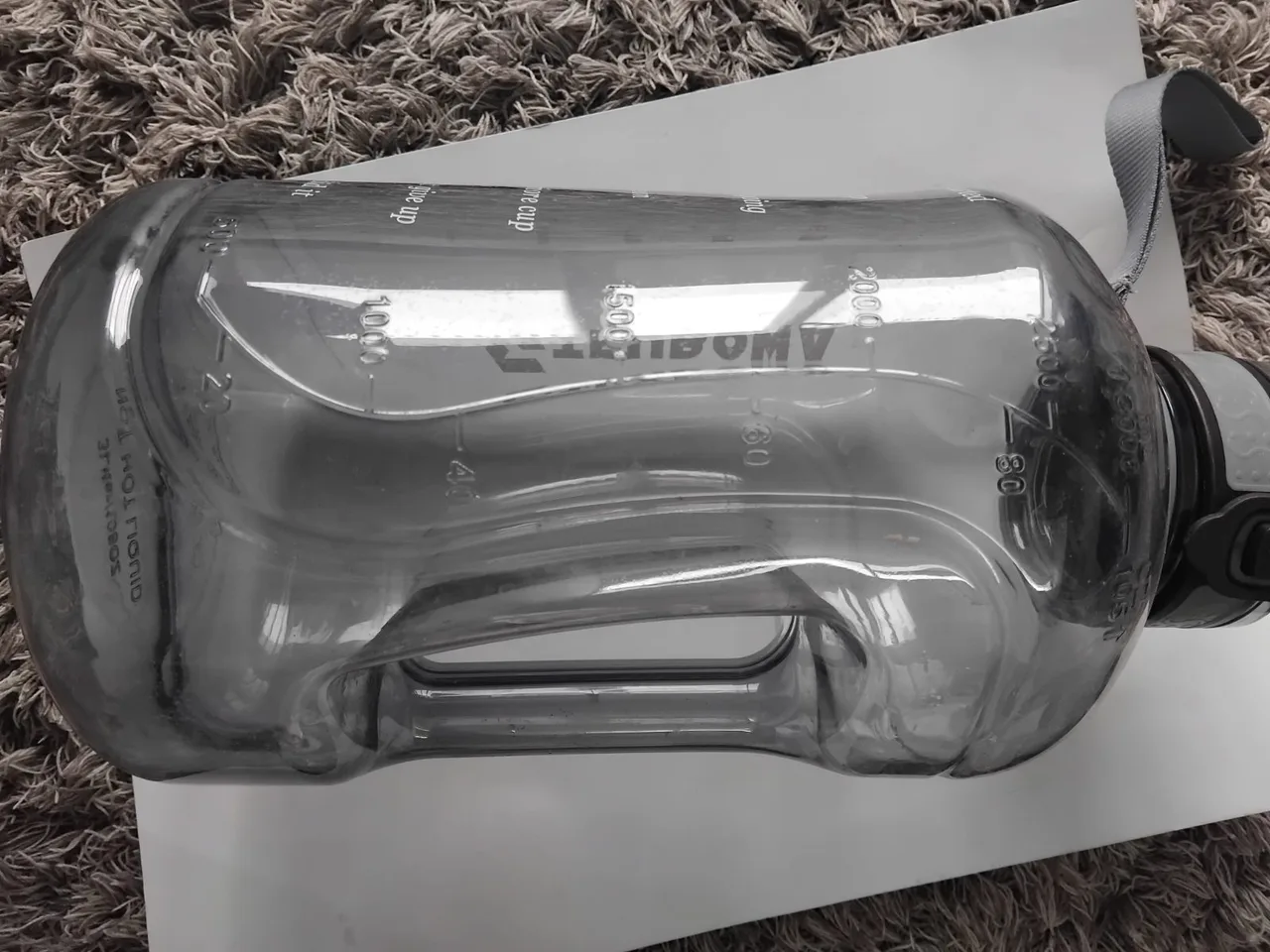 Water bottle — photo 3