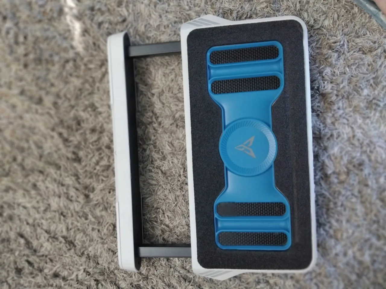 Laptop cooling pad – photo 2
